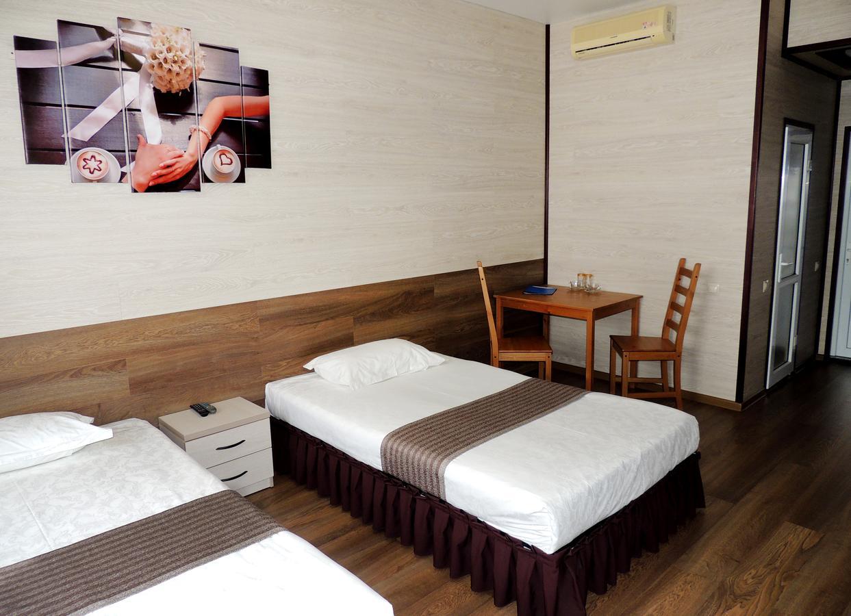 Laguna Hotel Kostanai Exterior foto